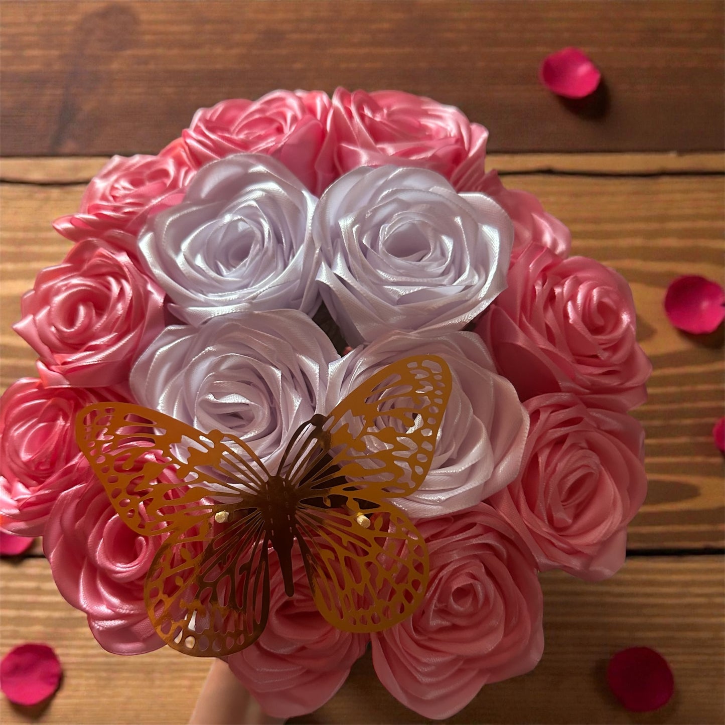 15 Pink and White Roses